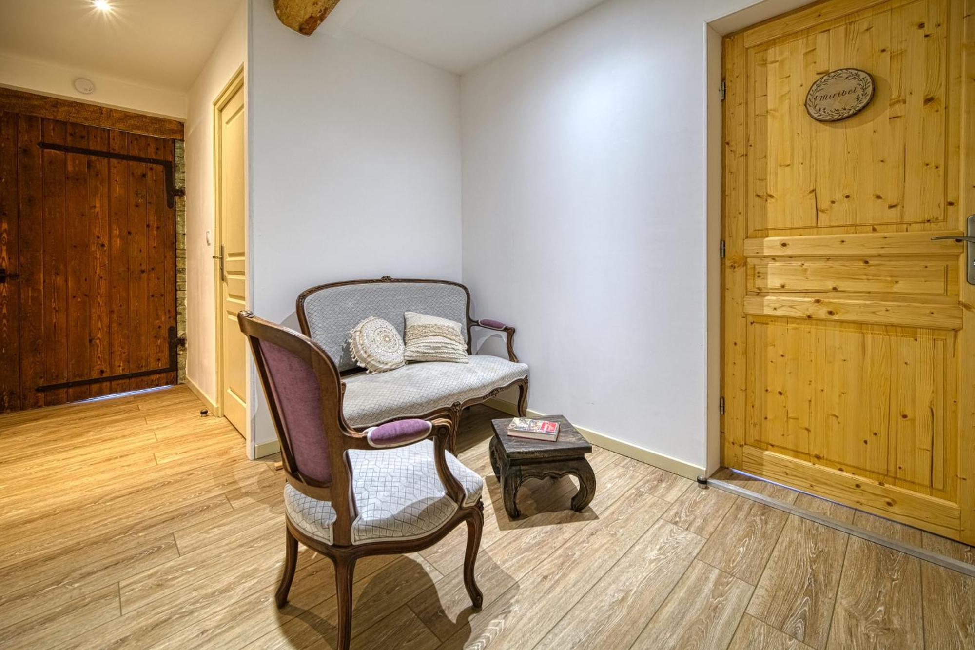 Maison Michonieres - Gite 3 Etoiles - 8 Personnes Miribel  Extérieur photo